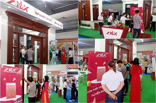 gian hàng của thép vân gỗ Alux