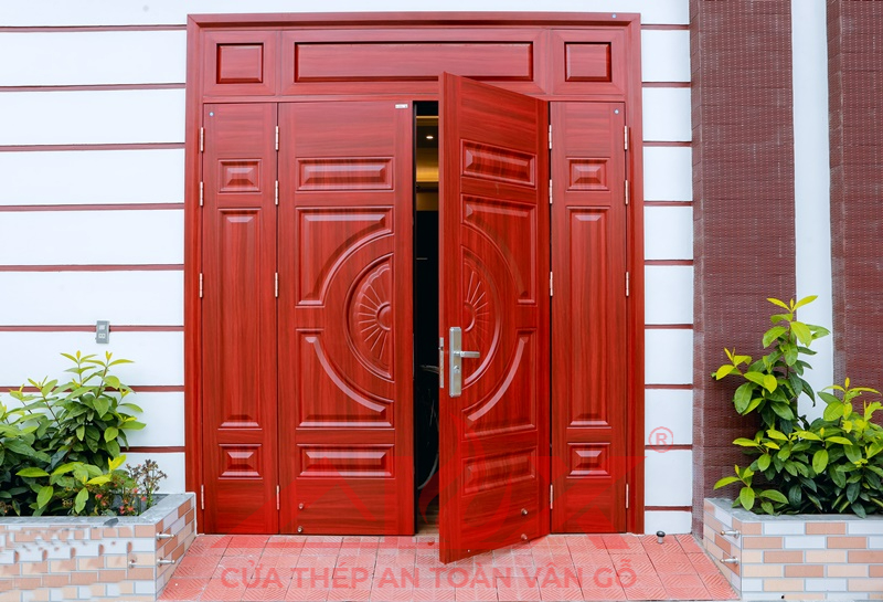 Advantages and disadvantages of Alux wood grain steel doors