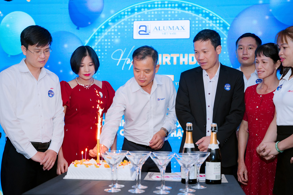 Lễ Kỷ Niệm 15 Năm Thành Lập: Alumax Việt Nam - Mở Lối Tiên Phong! Lễ Kỷ Niệm 15 Năm Thành Lập: Alumax Việt Nam - Mở Lối Tiên Phong!