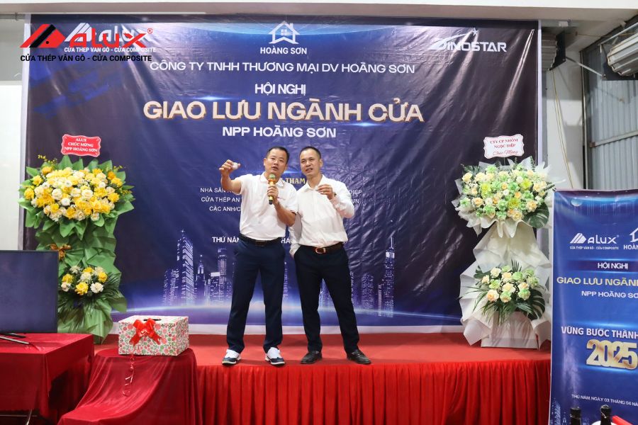 Thương Hiệu Alux Đồng Hành Cùng NPP Hoàng Sơn Tổ Chức Hội Nghị Giao Lưu Ngành Cửa