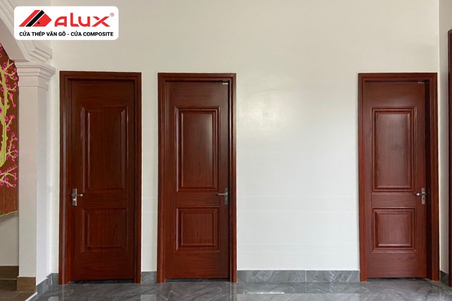 Có Nên Lựa Chọn Cửa Thép Vân Gỗ 1 Cánh Cho Công Trình