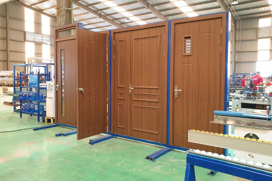 Cửa Nhựa Composite Có Bền Không ?