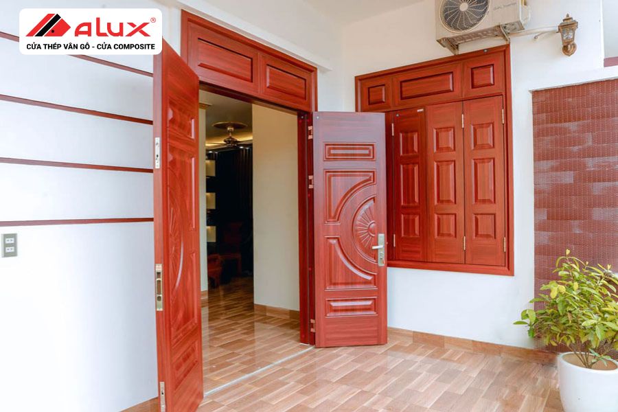 Cửa Thép Vân Gỗ Ở Đâu Tốt ?