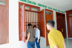 Đại lý phân phối cửa thép vân gỗ Alux tại Bắc Giang – Uy tín và chuyên nghiệp