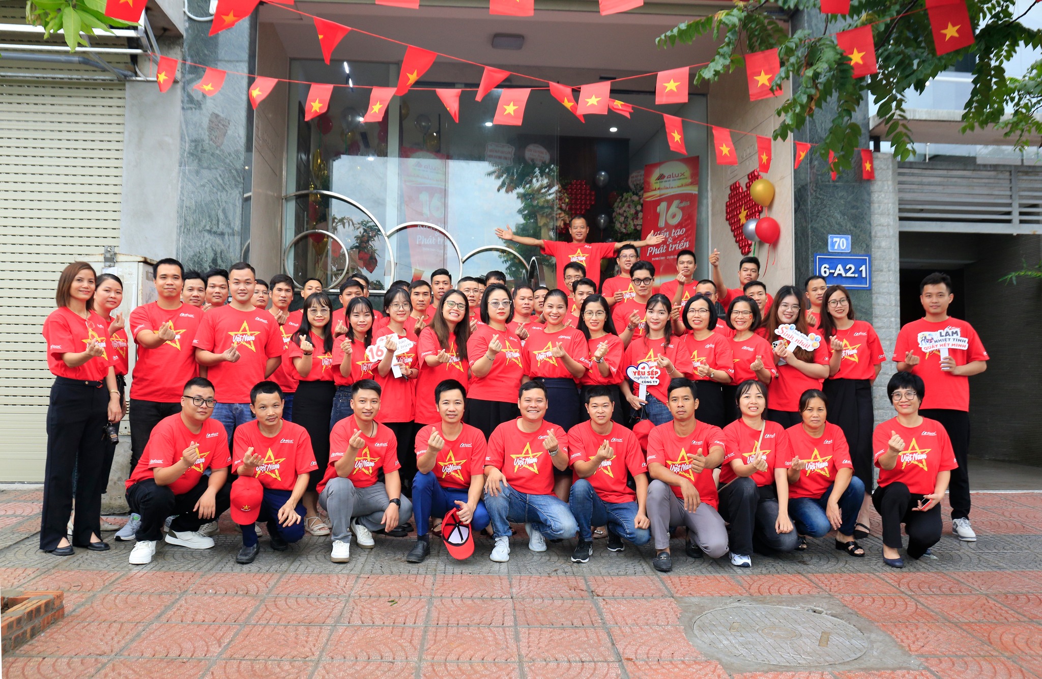 Ngày 25/8/2025, Alumax Việt Nam đã long trọng tổ chức lễ kỷ niệm 16 năm thành lập. Đây là dấu mốc quan trọng, ghi nhận chặng đường phát triển bền bỉ