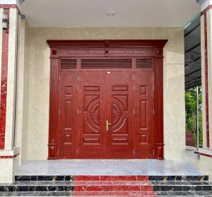 Một bộ cửa thép vân gỗ nặng bao nhiêu kg?
