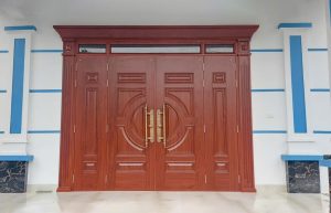 Top 10 mẫu cửa thép vân gỗ được ưa chuộng nhất tại Bắc Giang