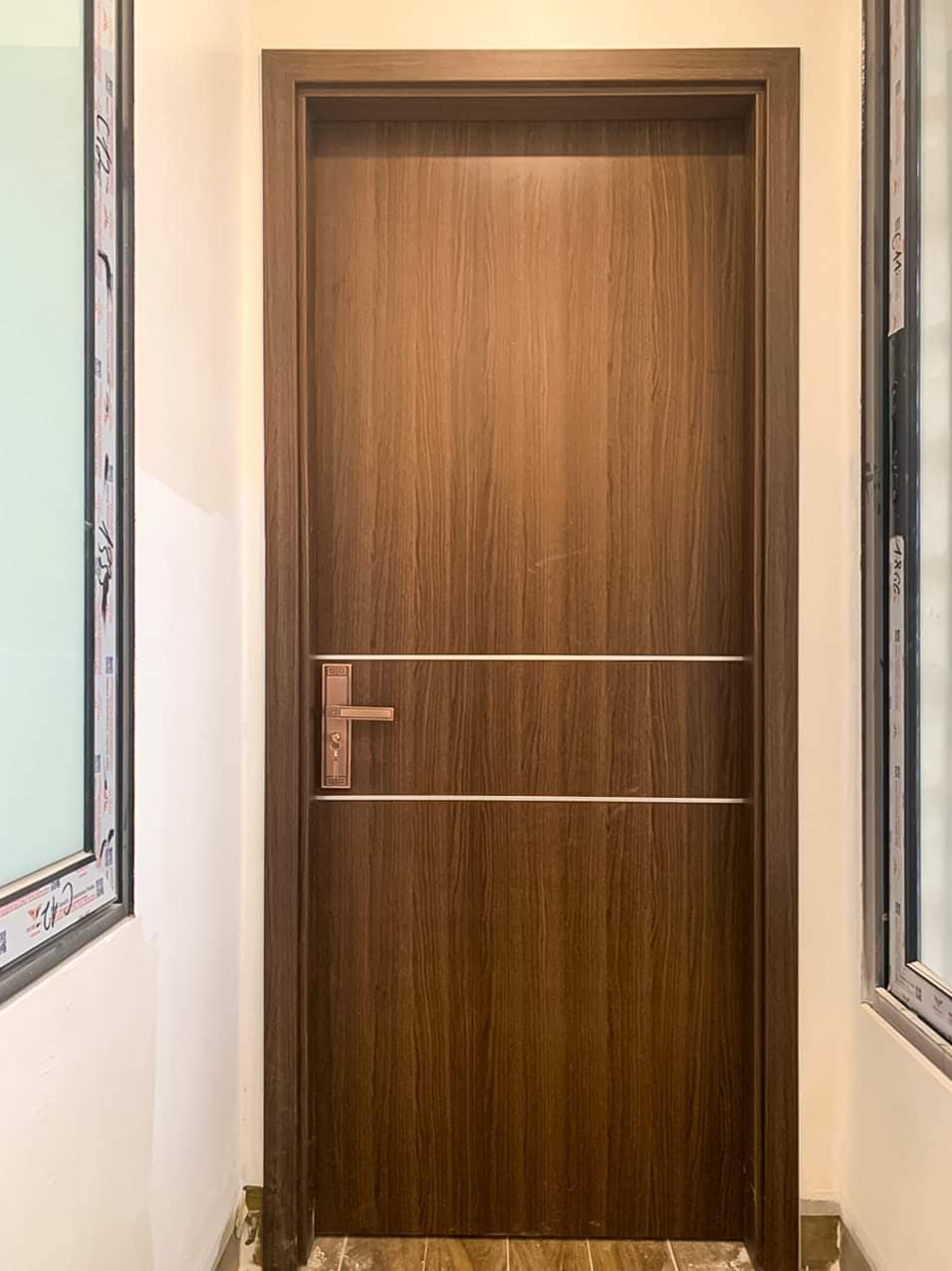 Những yếu tố ảnh hưởng đến độ bền cửa Composite