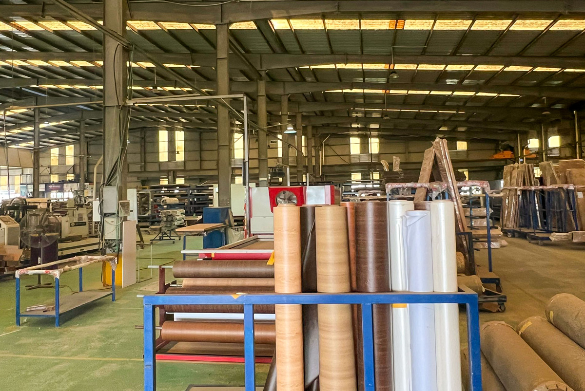 Quy trình sản xuất cửa thép vân gỗ Alux