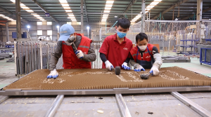 Lõi cửa thép vân gỗ ảnh hưởng gì đến độ cứng, cách âm?