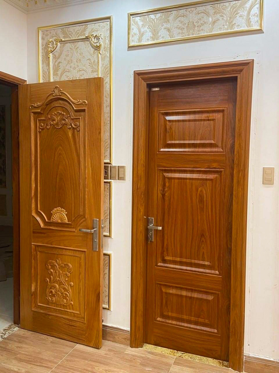 Cửa gỗ tự nhiên 1 cánh làm phòng ngủ